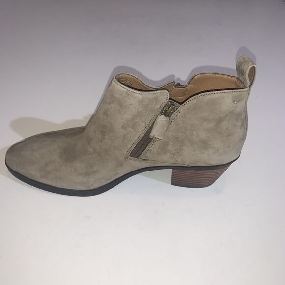 Vionic Cecily Boots Womens Size 9 Beige Suede Ankle Side Zip Block Heel Booties - Picture 3 of 9